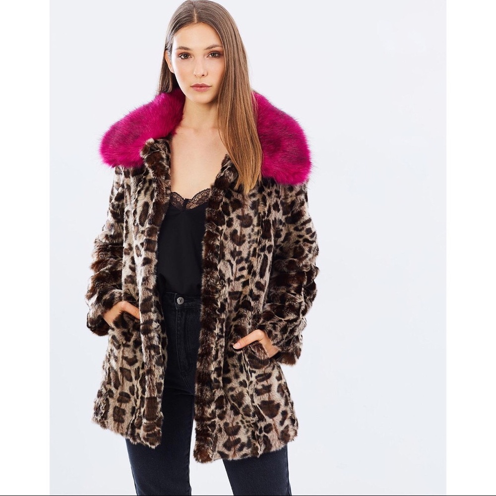 Unreal Fur leopard Venus Coat